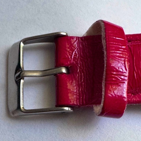 โฐ  Rare Vintage Early 2000โs Hello Kitty Red Leather and Pave Crystal Watch - Picture 9 of 13